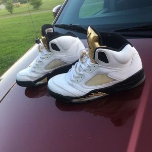Men’s Nike air Jordan retro 5s gold metal